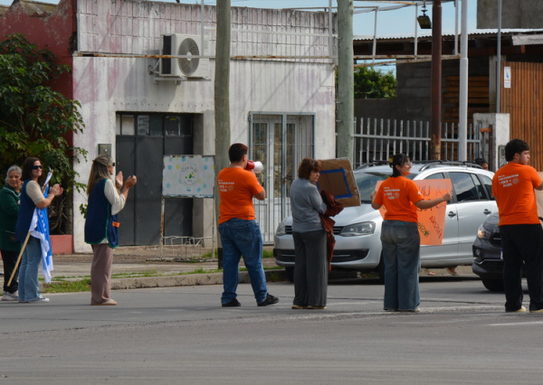 “La Universidad No Se Apaga” se hizo presente en la FIO