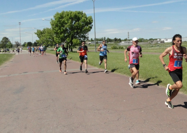 La Correcaminata de la Residencia Universitaria cumplió 19 ediciones con gran participación