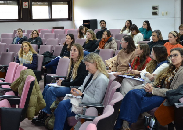 La FIO reúne a referentes internacionales en encuentros sobre Investigación en Didáctica de Ciencias Experimentales